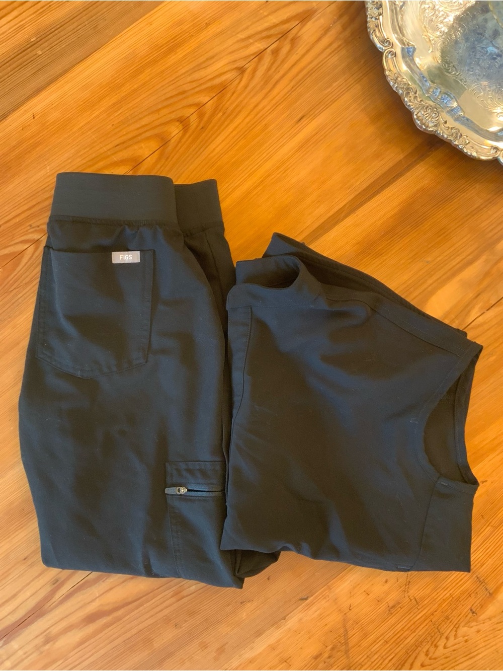 Figs Black Rafaela Top & High Waisted Zamora Joggers